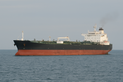Transits Resume in Strait of Hormuz Amid Diplomatic Tensions
