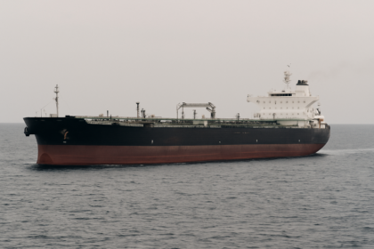 Mitsui O.S.K. Lines Signals Cautious Outlook for Hormuz Navigation