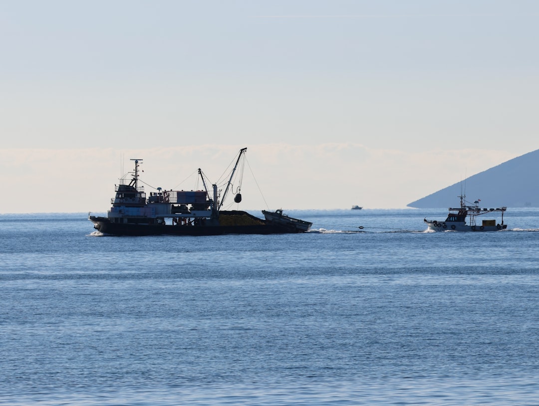 UK Minehunting Force Deploys in Middle East to Secure Hormuz Shipping