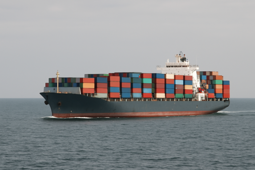 Container Spot Rates Surge to Four-Year High Amid Tariff Pressures