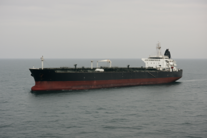 8,000 Seafarers Stranded in Persian Gulf Amid Ongoing Hormuz Tensions