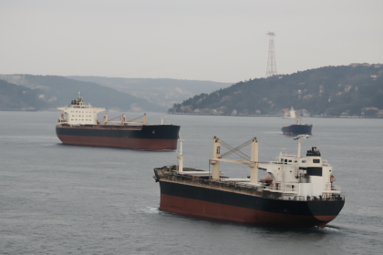 Secret Crossings in Hormuz Surge as US-Iran Tensions Escalate