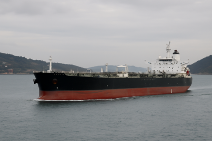 Trump Warns Iran: Ship Attacks Will Trigger Strikes on Infrastructure