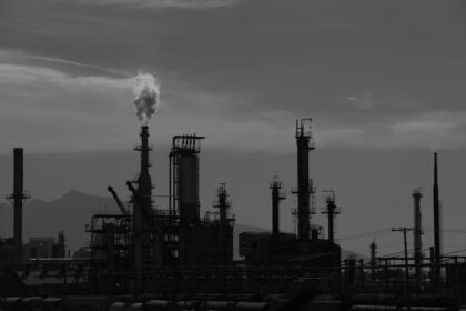 Ukrainian Drones Target Russian Tyumen Oil Refinery and Caspian Assets