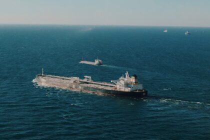 Russia Deploys First Conventional LNG Carrier to Arctic LNG 2 Project