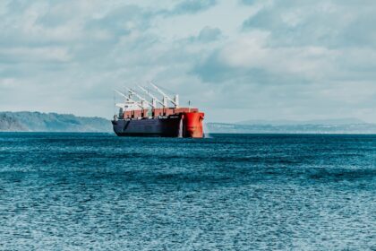 Gulf Corridors Closed: Hormuz and Bab el-Mandeb Effective for Tankers