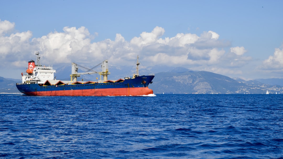 Hong Kong Supertanker U-Turns Near Bab el-Mandeb Amid Houthi Attacks
