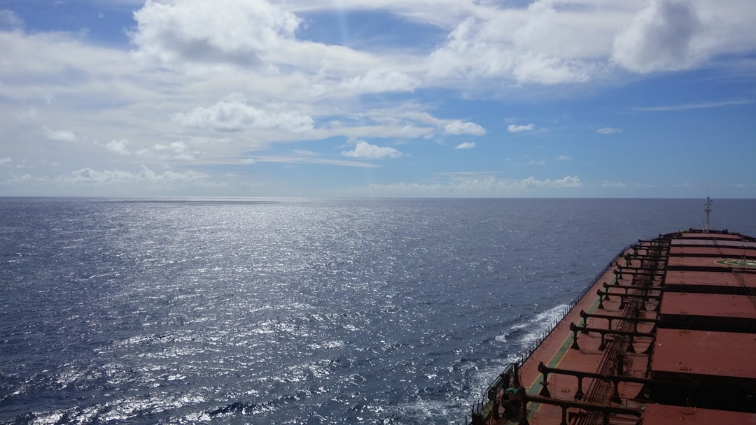 Vortexa Warns of Shrinking Crude Cushion Amid Geopolitical Risks