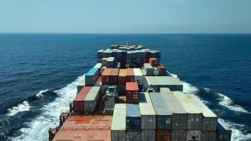 Container Carriers Shift to Owned Tonnage for Fleet Stability