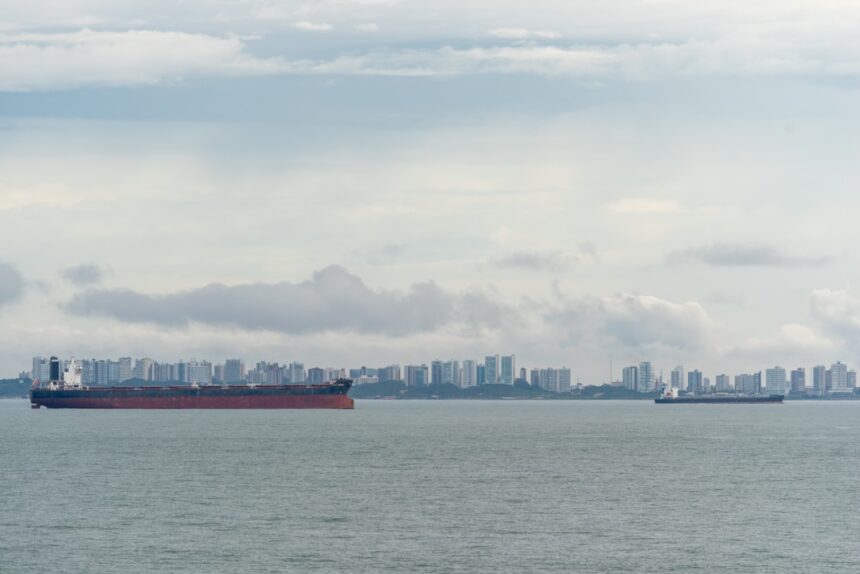 Minoan Pioneer Struck in Strait of Hormuz; Crewmember Missing