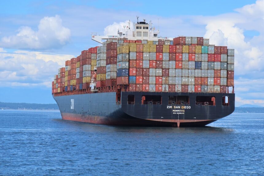 Renewed US Naval Blockade Disrupts Dry-Bulk Transits in Hormuz
