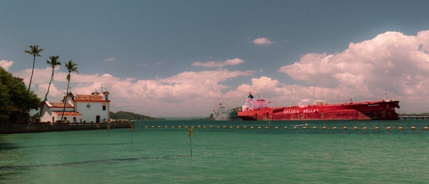Strait of Hormuz Ship Traffic Declines Amid Iran-Oman Negotiations