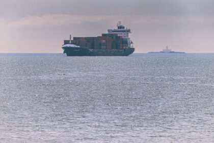 US Forces Disable Containership Amid Increasing Red Sea Conflict
