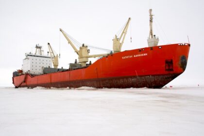 Tanker Hull Damaged Amid Russia's Northern Sea Route Expansion