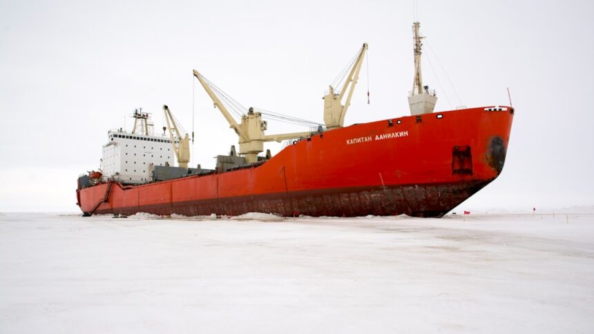 Tanker Hull Damaged Amid Russia's Northern Sea Route Expansion
