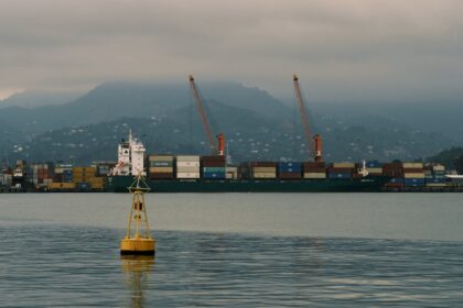 Drewry's Intra-Asia Index Jumps 6% Amid Port Congestion and Weather Issues