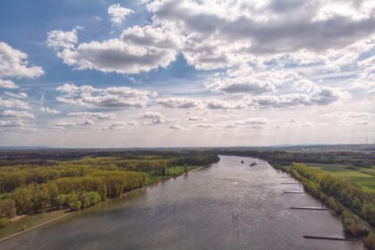 Record Low Water Levels Disrupt Oil Logistics on the Rhine