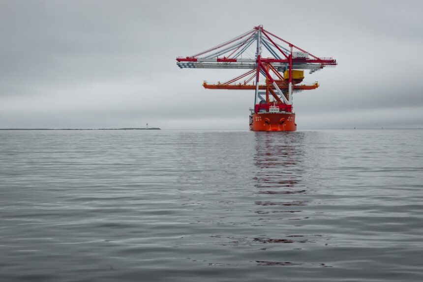 Seafarer Killed in Assault on Panamax Minoan Dignity in Hormuz