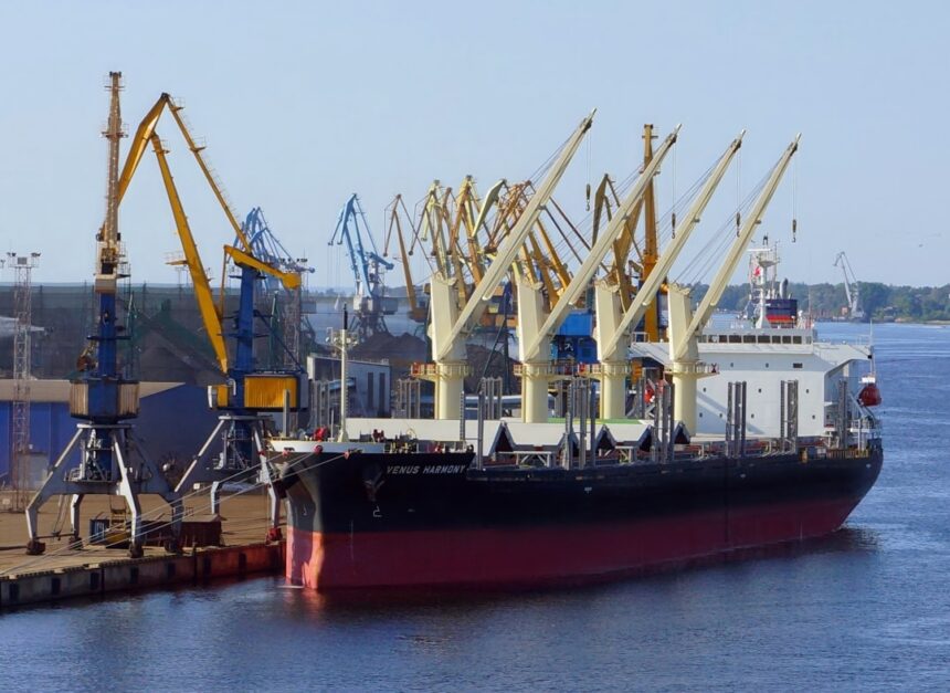 Grain Exports from Russia and Ukraine Plummet Amid Black Sea Conflict