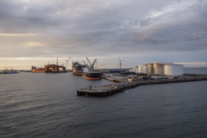 Russian Fuel Imports Surge Amid Domestic Shortages and Strikes