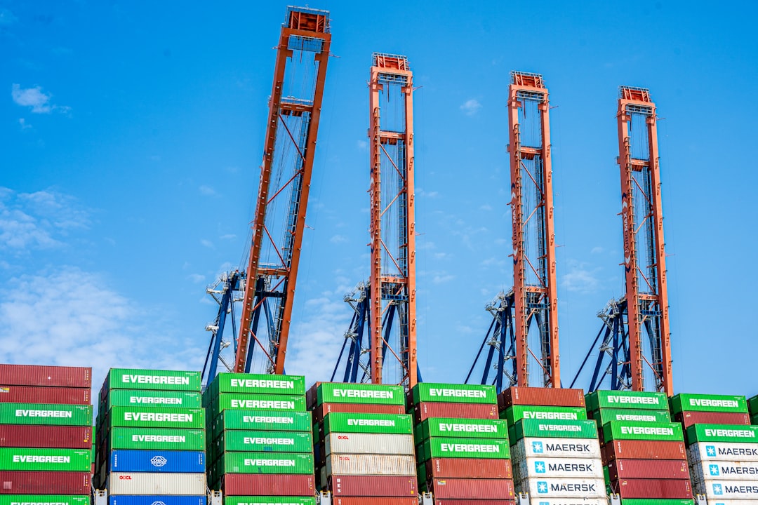 Record Low Water Levels Disrupt Oil Logistics on the Rhine