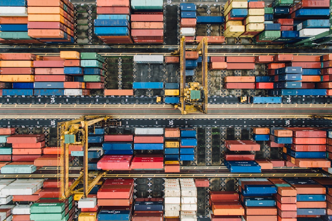 Transpacific Container Rates Surge Amid Capacity Cuts, Demand Resilience