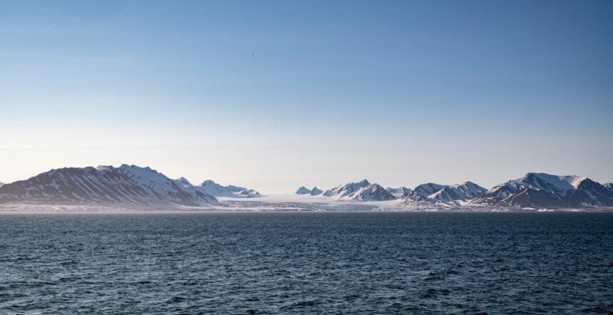 Norwegian Authorities Seize Russian Expedition Ship for Naftogaz Claim