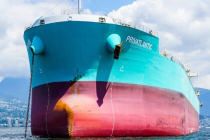 US-Iran Conflict Escalates with Attacks on Oil Tankers in Gulf