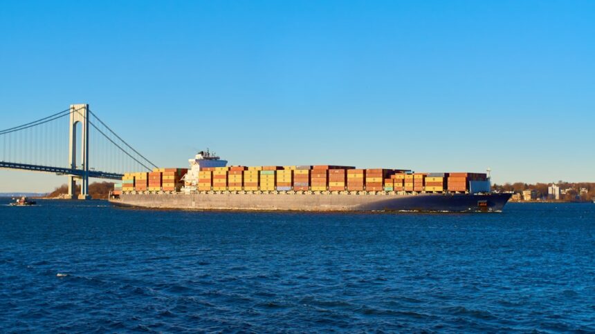 Maersk Surpasses COSCO as Largest Intra-Asia Container Carrier
