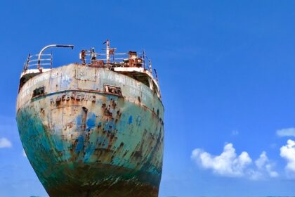 EU Faces Pressure on Indian Shipbreaking Yard Approval Amid Dispute