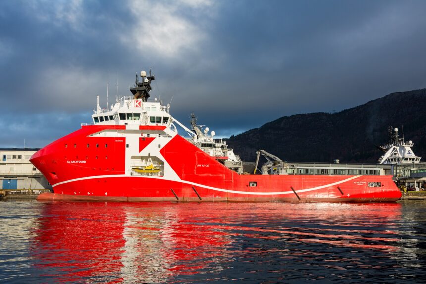 2020 Bulkers Signs Deal to Acquire 15 AHTS Vessels