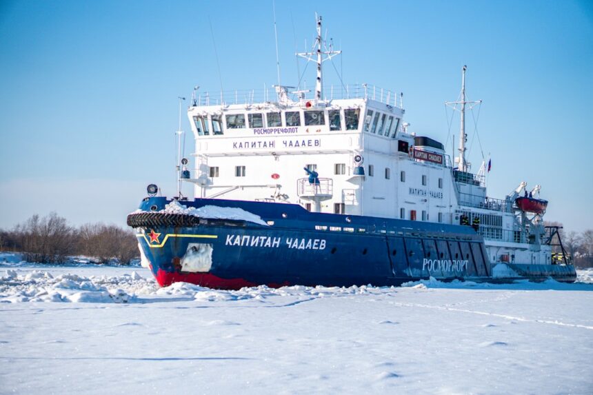 Russia Proposes $2.35bn Export Levy for Arctic Icebreaker Development
