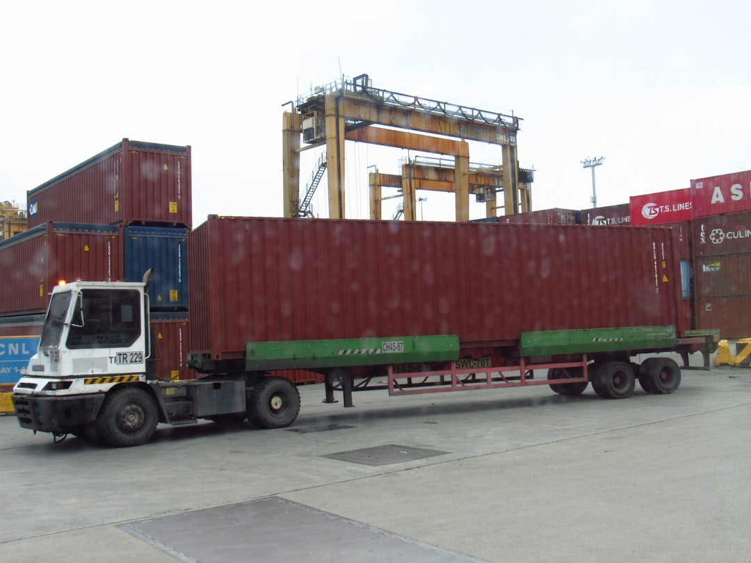 Port of Oakland Launches $642M Project to Widen Harbor for Larger Vessels
