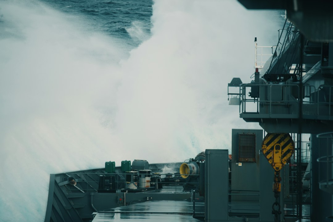 VLCCs Avoid Bab al-Mandab Strait Amid Rising Houthi Threats