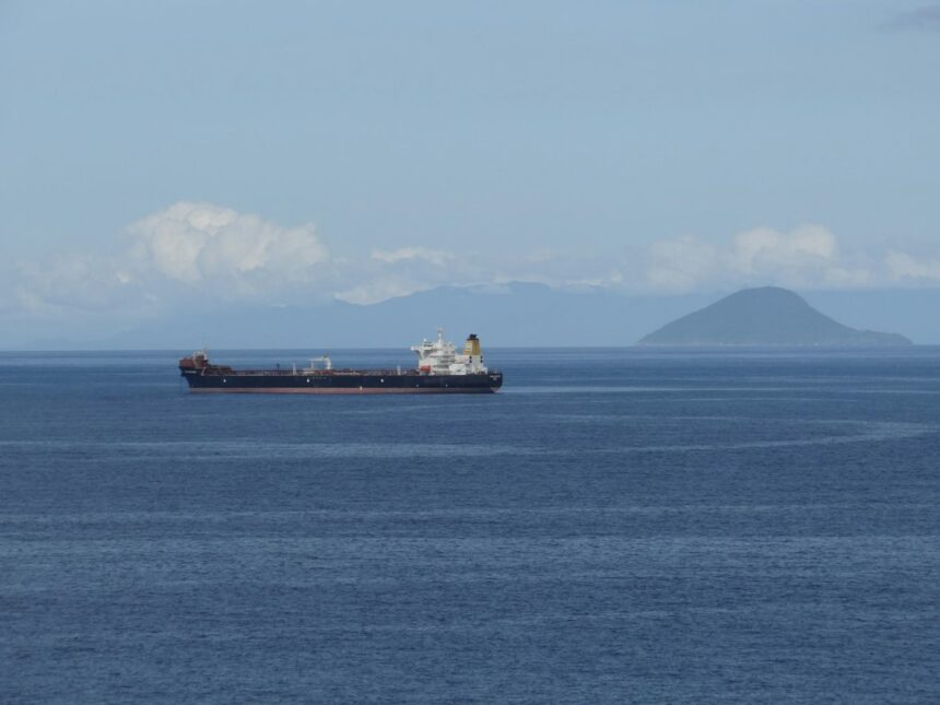 France Seizes DF Peak, Part of Russia's Shadow Fleet Operations