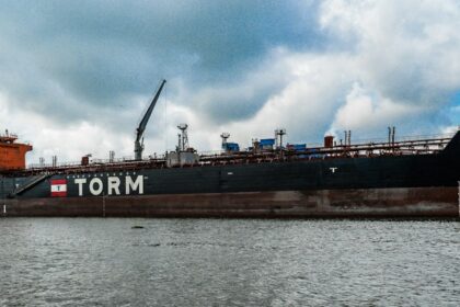 Ammonia Cargo Transits Strait of Hormuz Amid Ongoing Regional Conflict