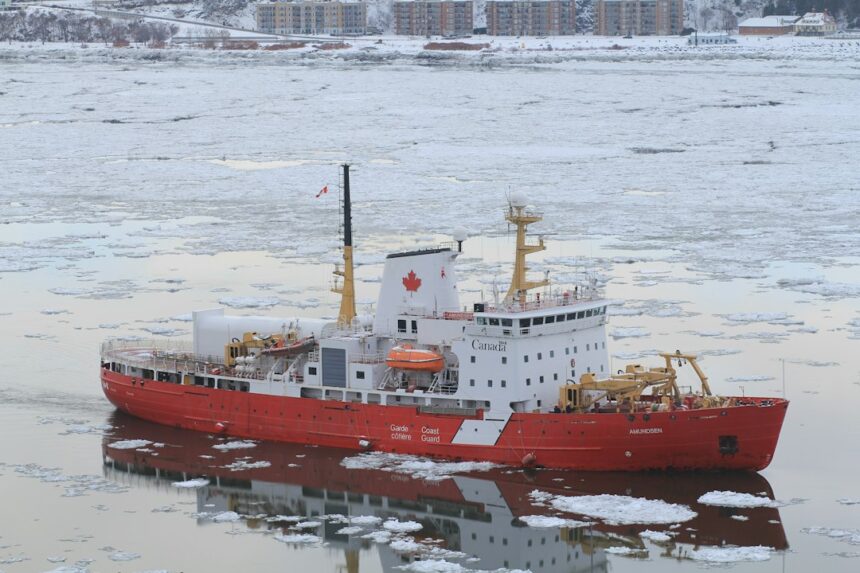 U.S. Coast Guard Cutter Munro Completes Arctic Patrol Amid Chinese Activity
