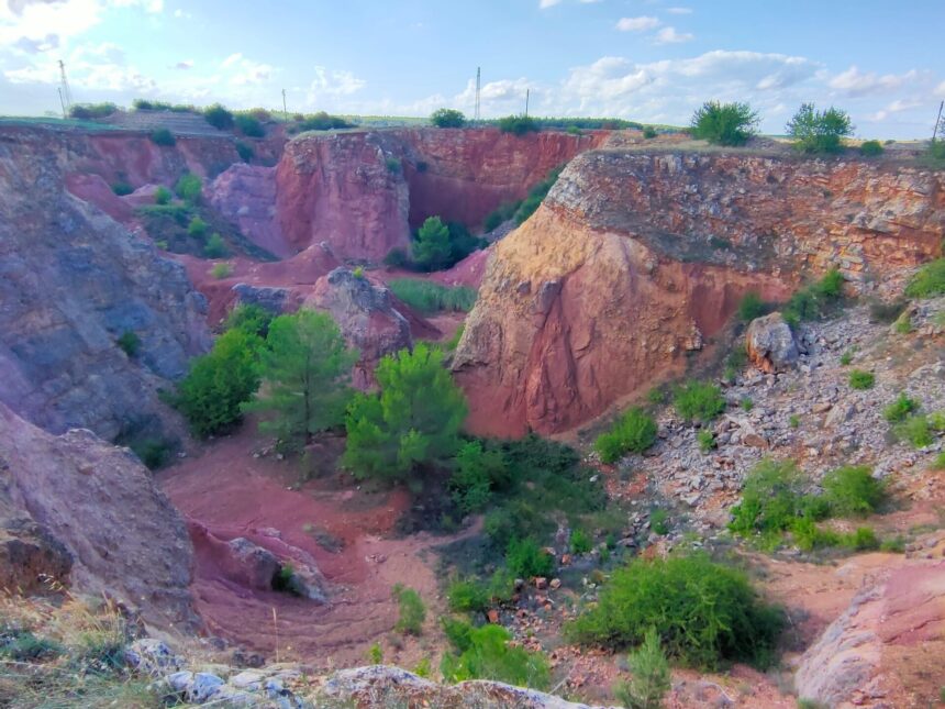 Rio Tinto Invests $1.9bn in Bauxite Expansion, Targets Capesize Vessels