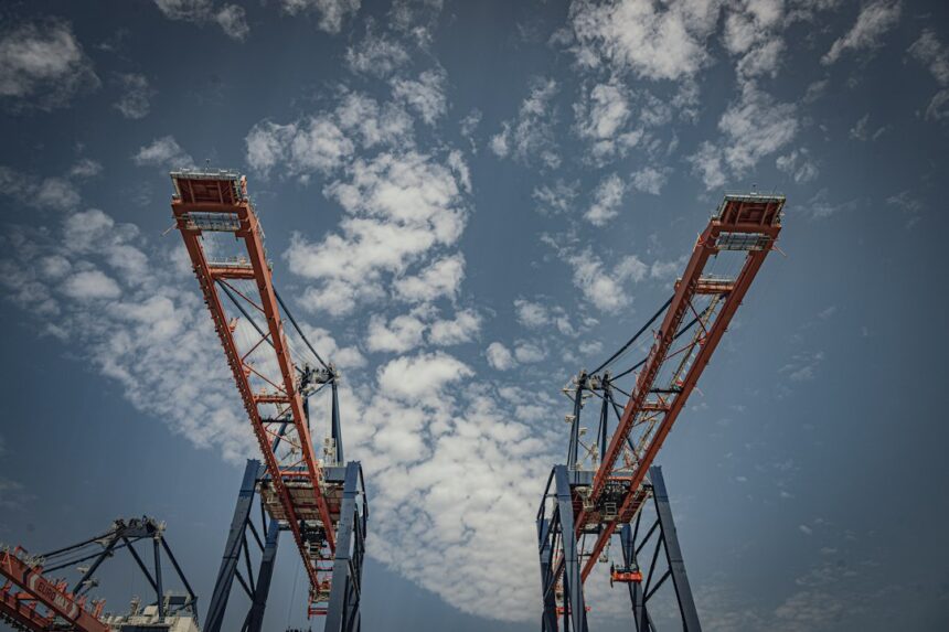 Far East to Europe Spot Rates Increase Despite Red Sea Capacity Return